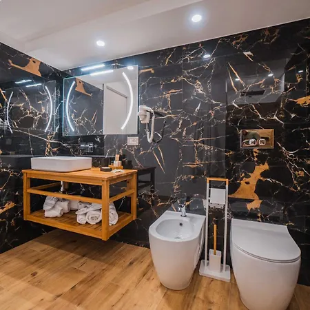 Humboldt Luxury & Apartment